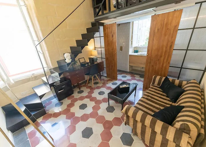 Tinja Pensionat Sliema